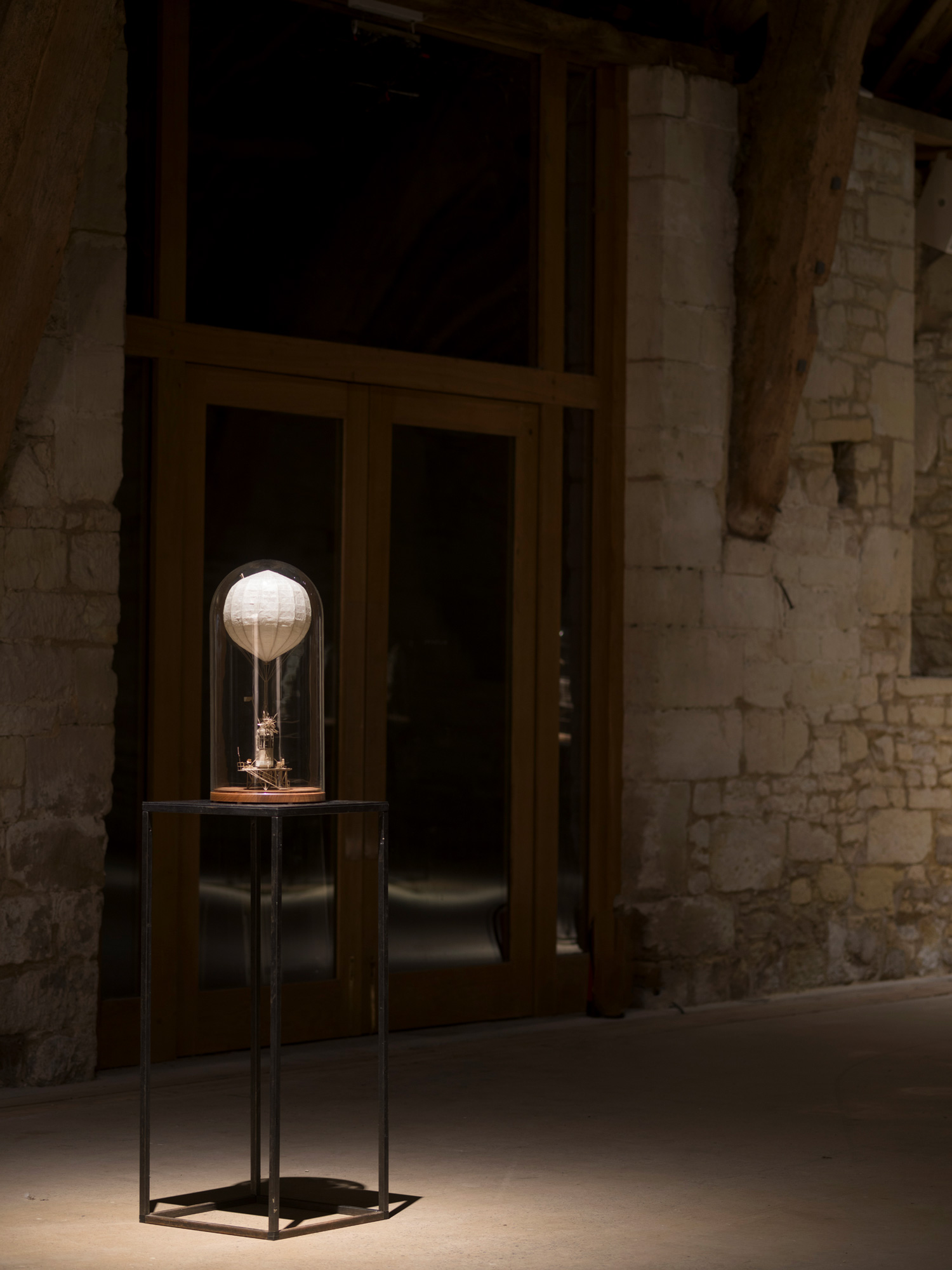 2026_Messums_Present_Incandescent_05